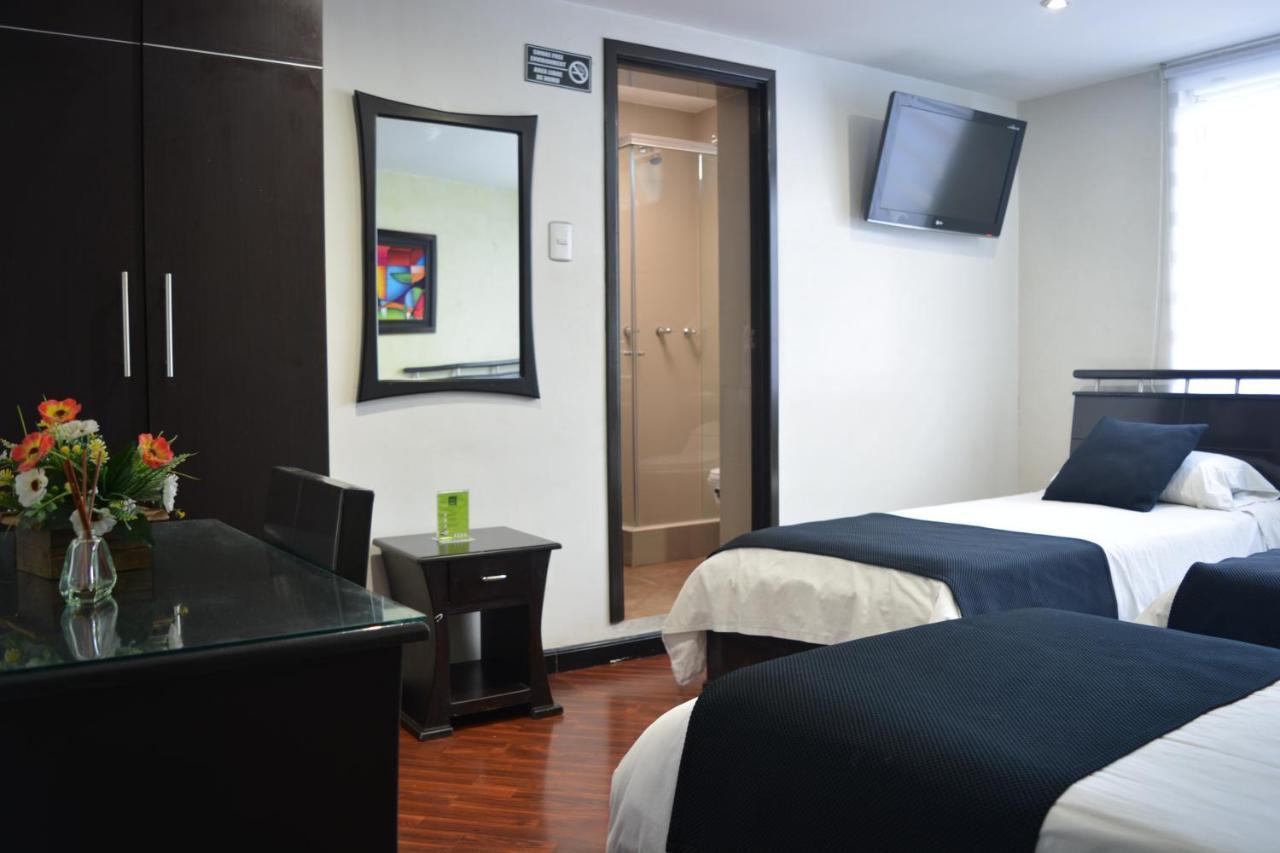 Hotel Quality Comfort House Bogotá Exteriör bild