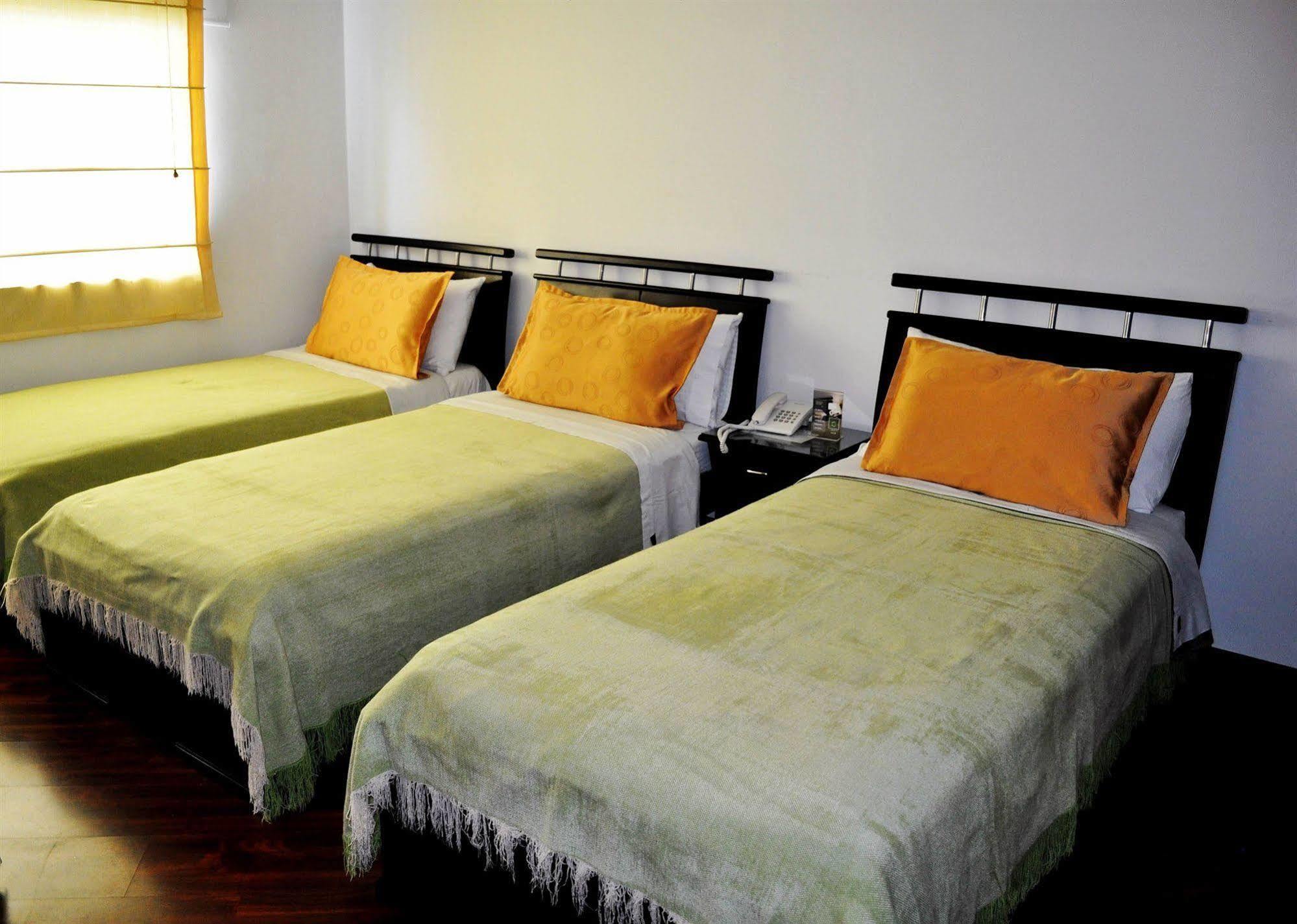 Hotel Quality Comfort House Bogotá Exteriör bild