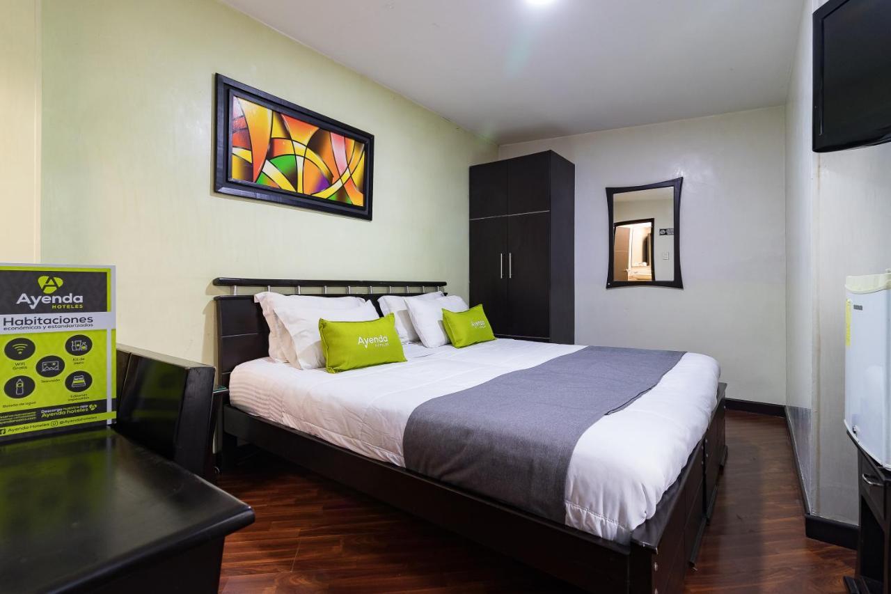 Hotel Quality Comfort House Bogotá Exteriör bild
